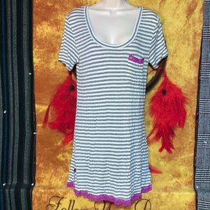 HONEYDEW-woman’s white/gray stripe rayon blend short sleeve midi shirt dress